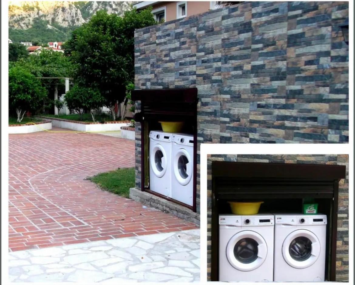 Carine Garden Apartment Risan Exterior photo