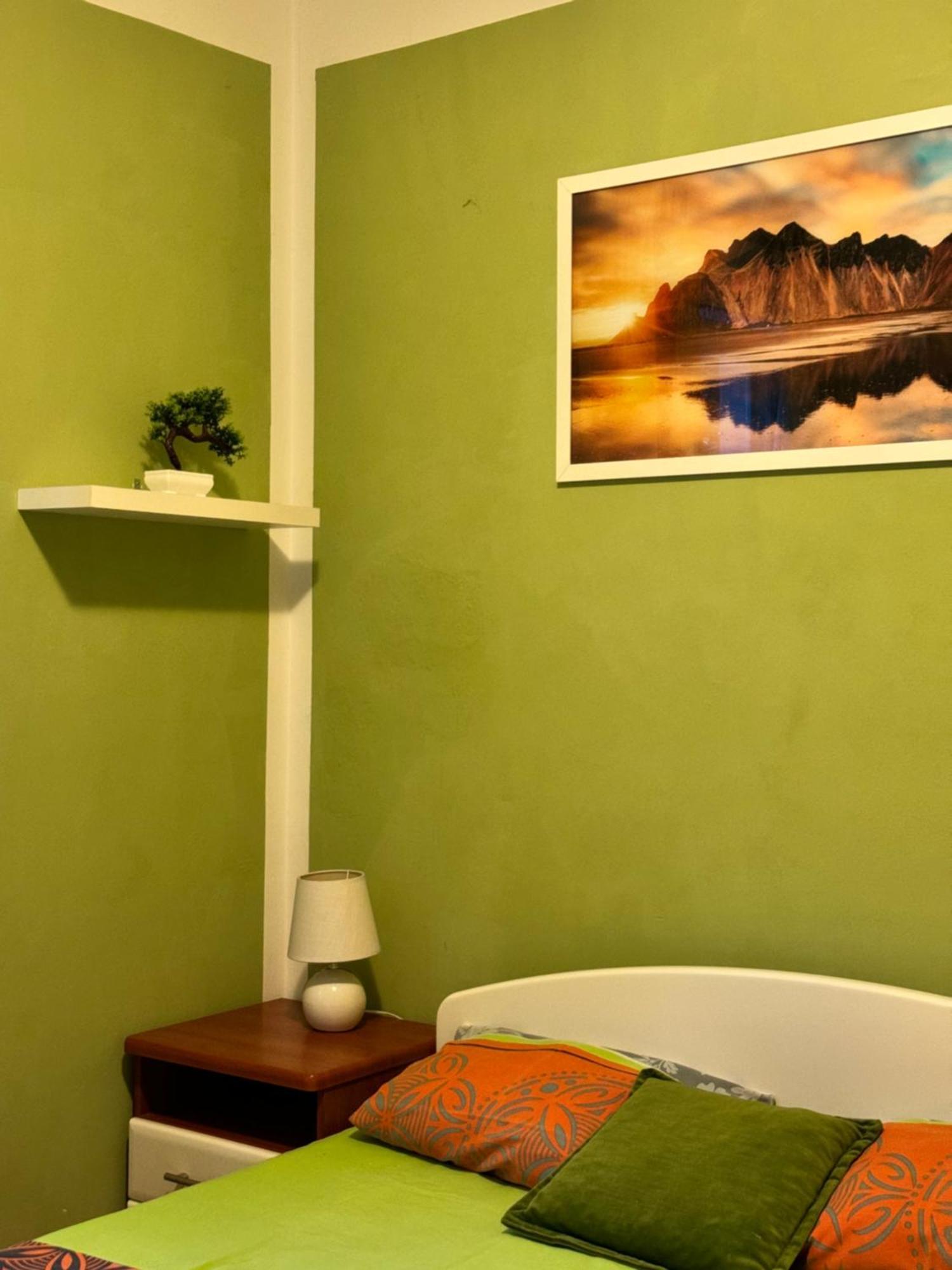 Carine Garden Apartment Risan Exterior photo